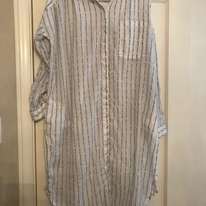 Free People over size shirt size M